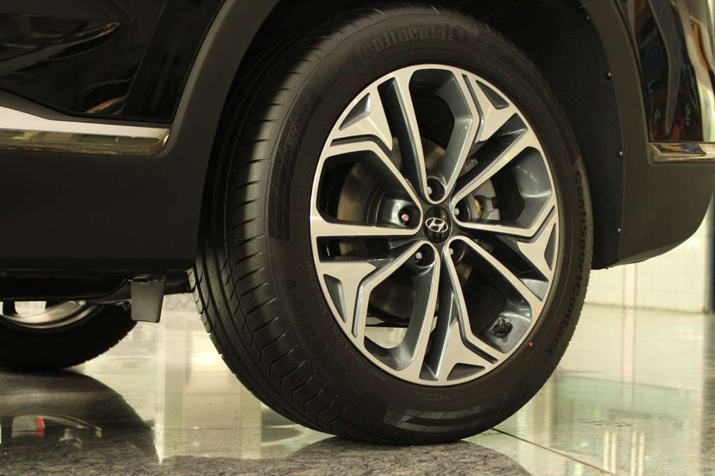 Ganti Ban Berdasarkan Usia Pakai Atau Dari Kondisi Fisiknya?