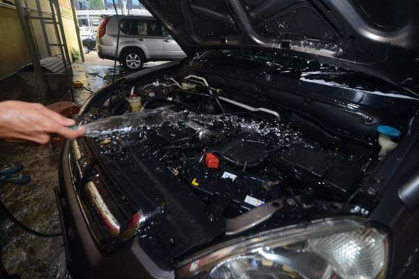 Bersih-Bersih Mesin, Amankan Kelistrikan dan Sensor