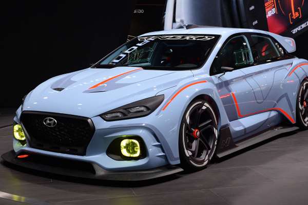 Paris Motor Show 2016, Ajang Pamer ‘Monster’ Hi-Tech