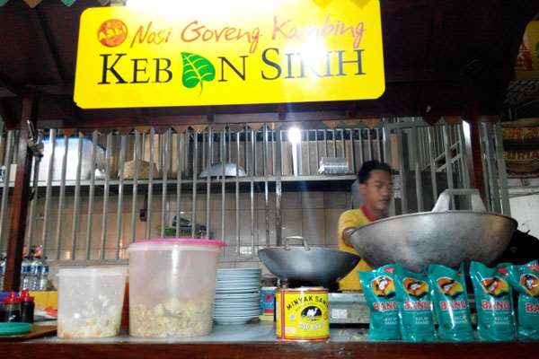 Lapar Sehabis Nongkrong : 5 ‘Warung’ Ini Buka 24 Jam 