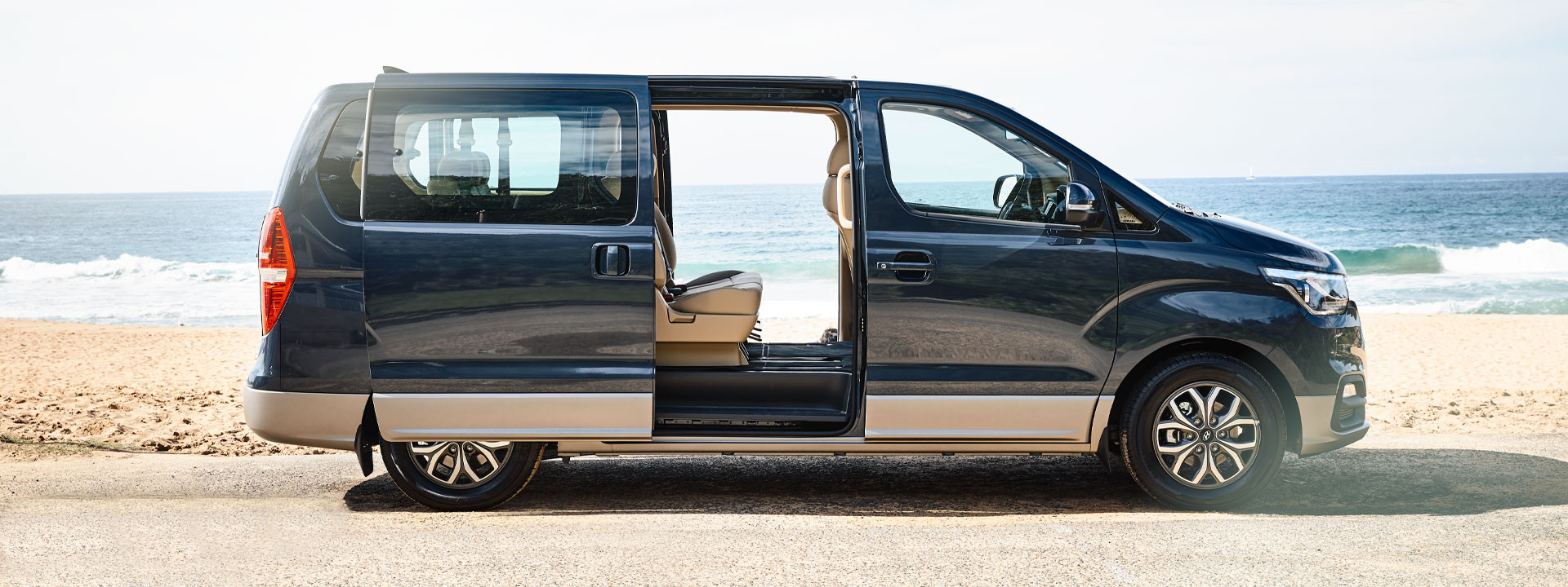 Power Sliding Door Memperingan Pembukaan Pintu