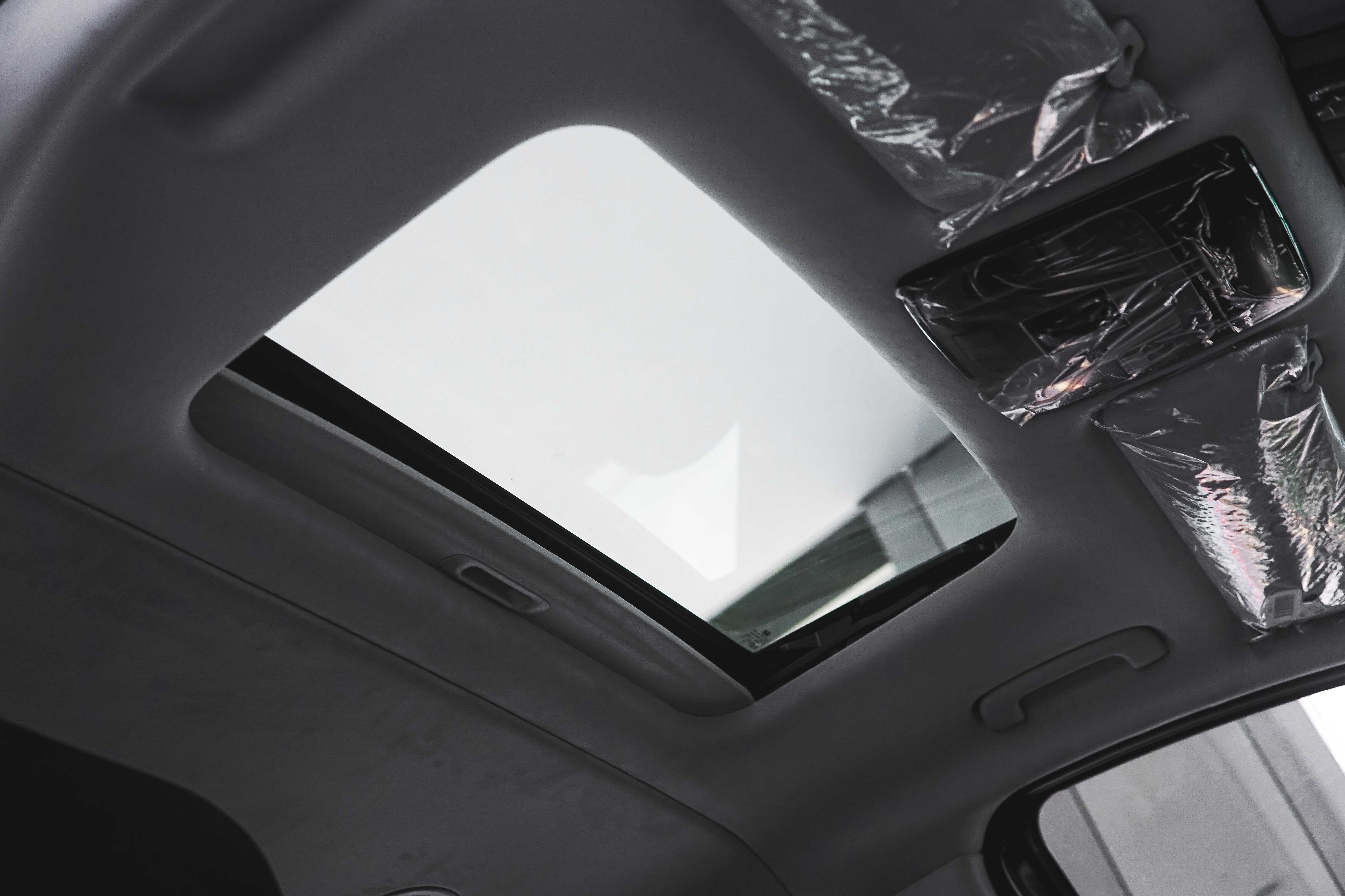 Cara Mudah Cegah Kebocoran Dan Sumbatan Pada Sunroof